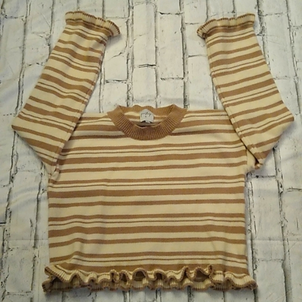🥂 Cute women's striped sweater in great used condition in size M/L.